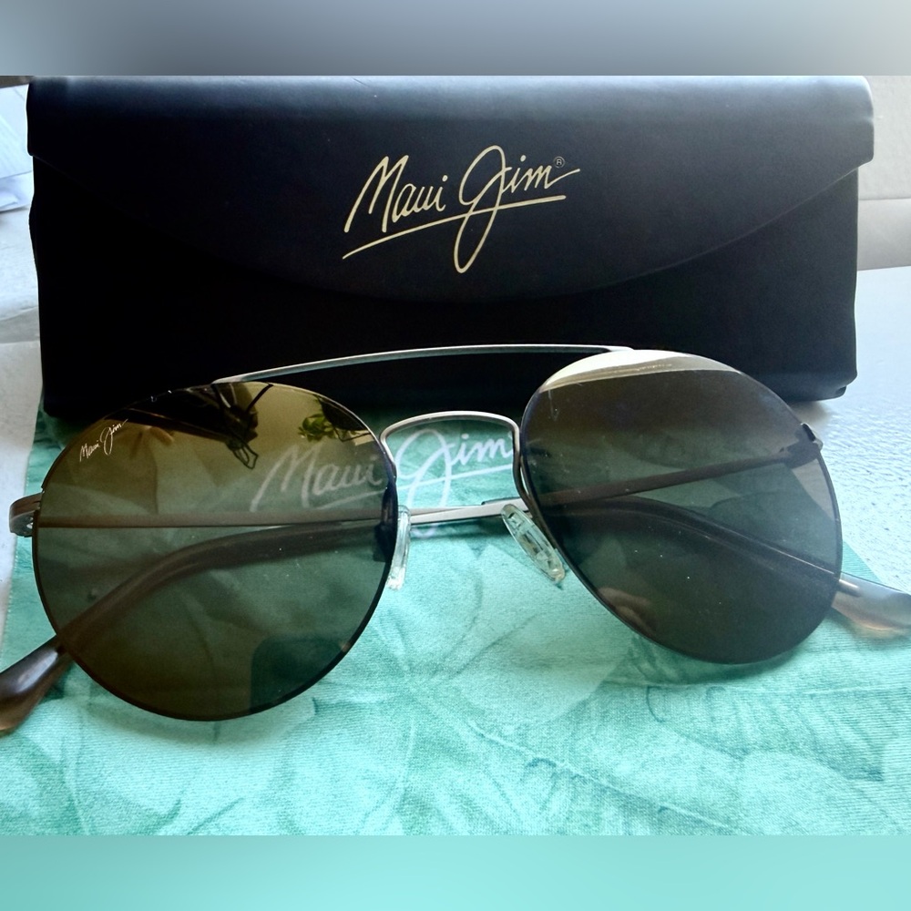 Maui Jim Polarized Aviator SubGlasses 🕶️